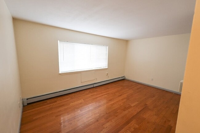 Photo - 19 Winter Pl Unit 15