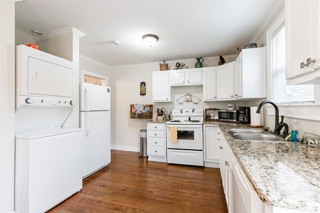 Photo - 214 Cumberland Ave