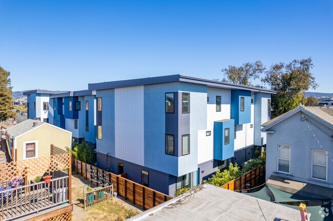 Building Photo - ArtHaus Northgate