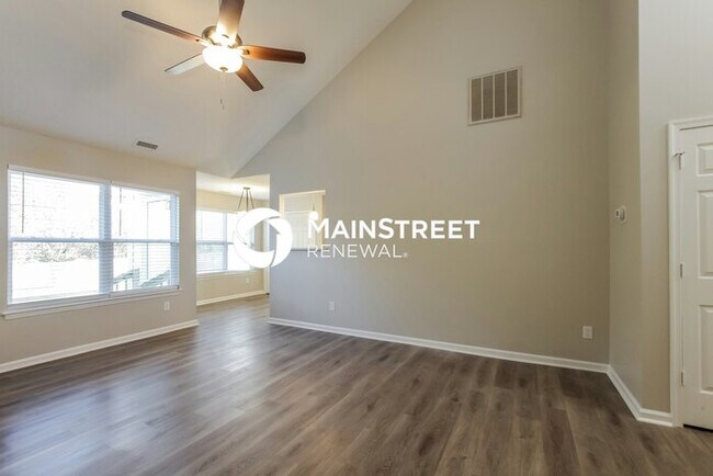 Photo - 3 Bedroom Pet-Friendly Home in MONROE, NC with Main Street Renewal