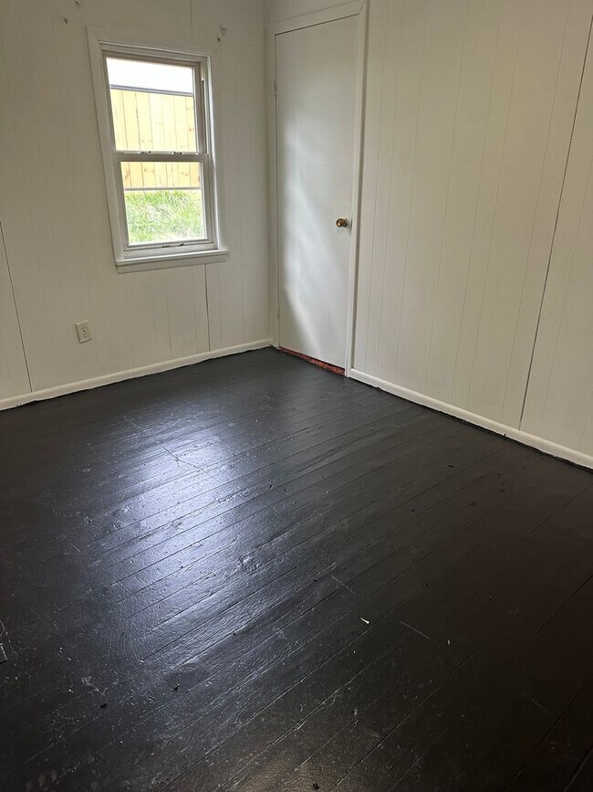 Photo - Three Bedroom Single Family House