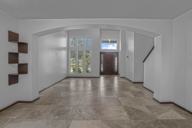 Photo - 5528 Somerville St