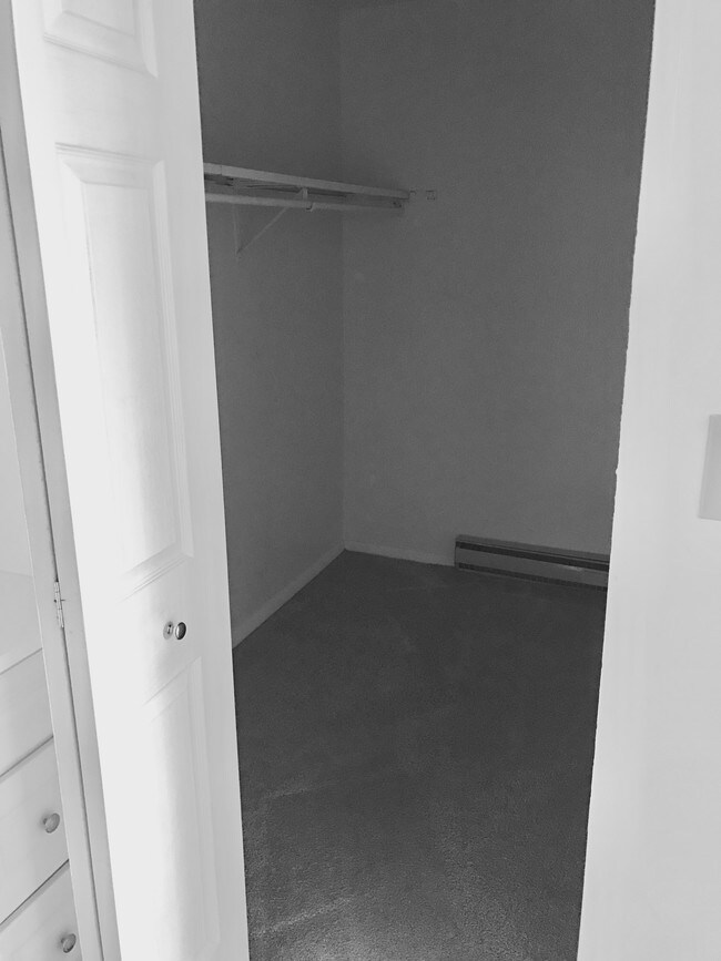 Photo - Southpointe Towers