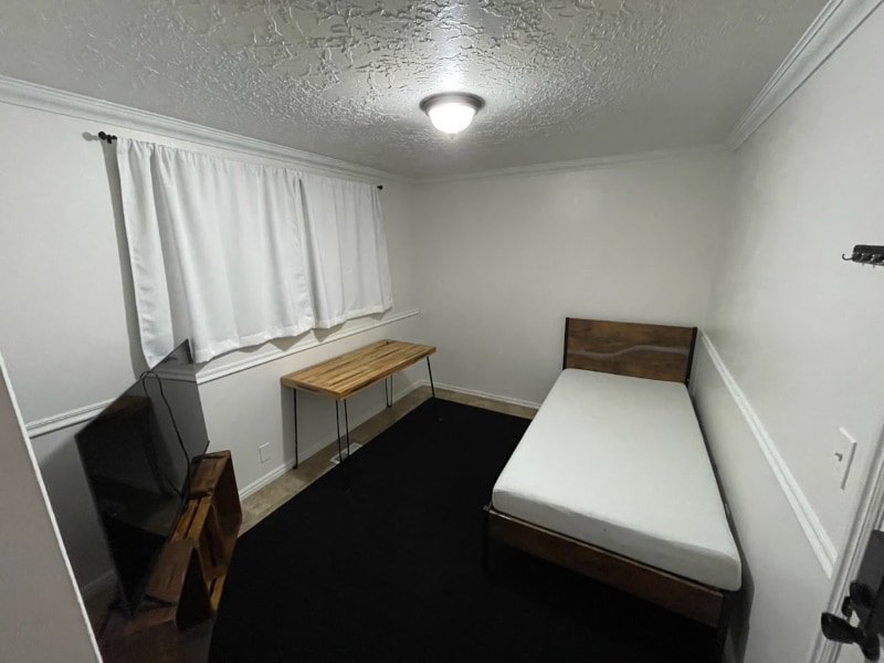 Photo - 1614 S 550 W