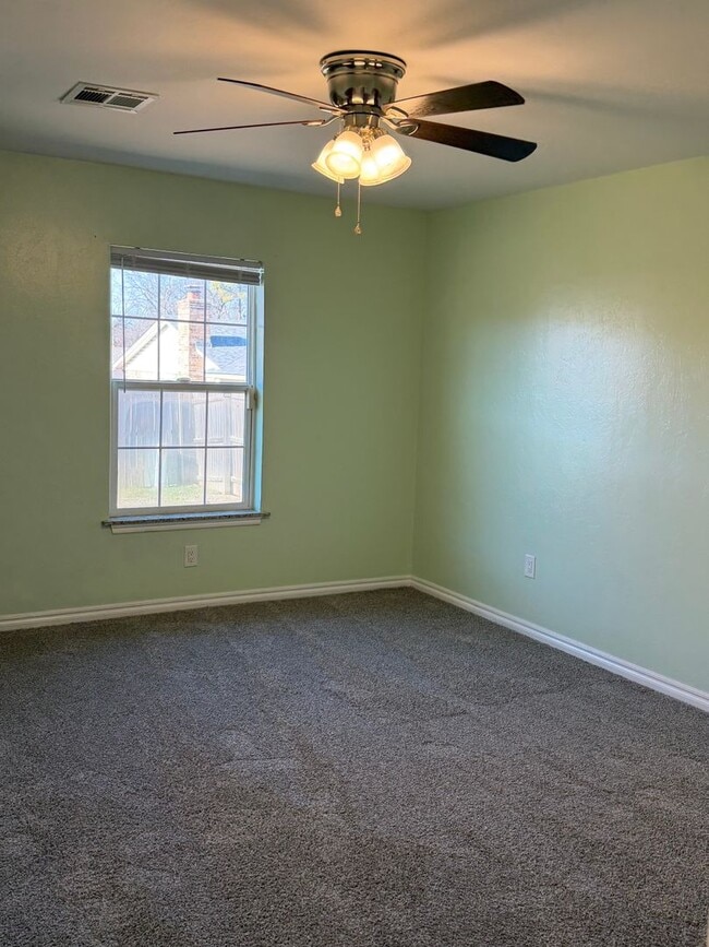 Photo - 4304 Liberty Cir