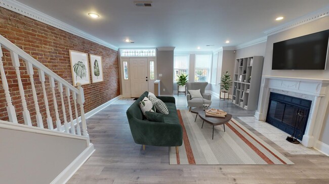 Building Photo - Stunningly renovated Bloomingdale townhous... Rental