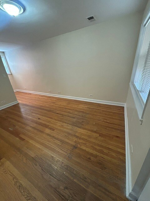 Photo - 2642 W Foster Ave Unit 105