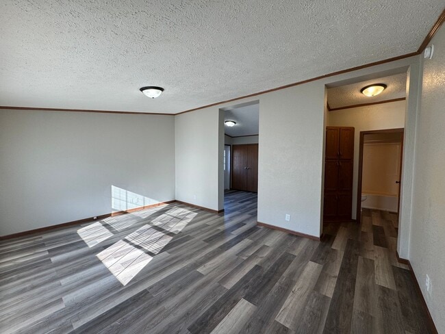 Photo - eld2006 Unit B