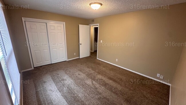 Photo - COMING SOON, PLEASE CHECK BACK. Unit 6716 W Par Lane  4