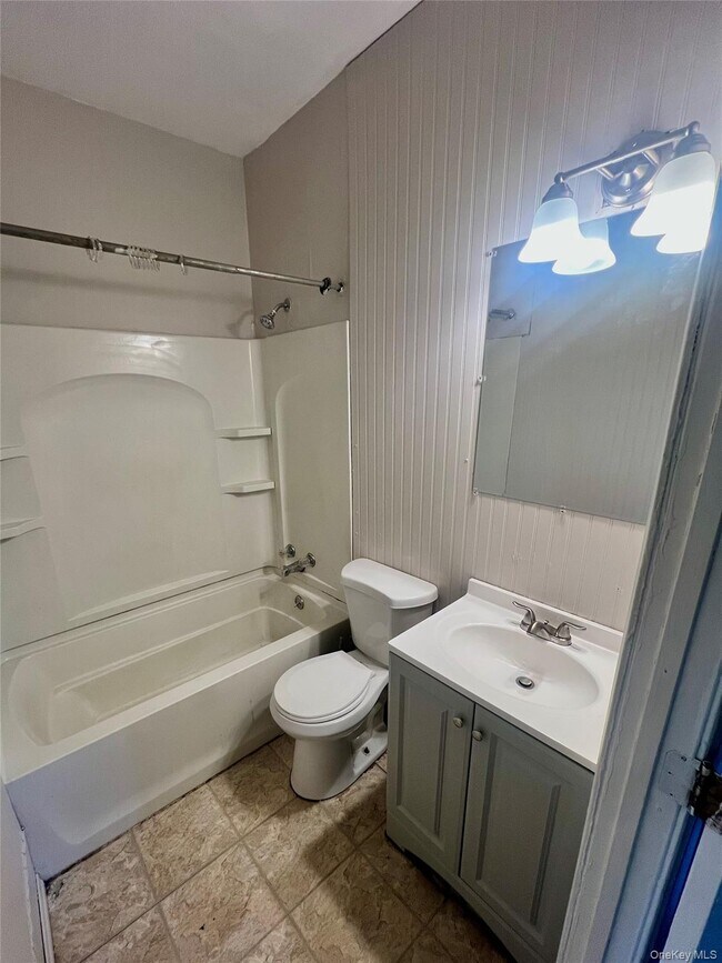 Photo - 39 Church St Unit 1