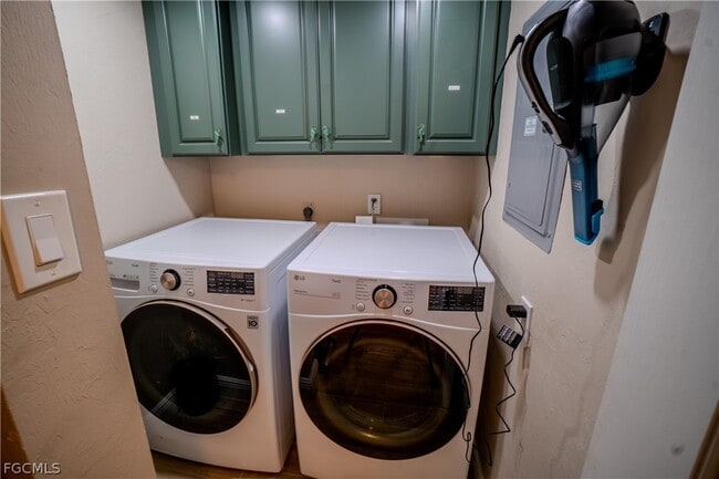 Photo - 26000 Hickory Blvd Unit 303