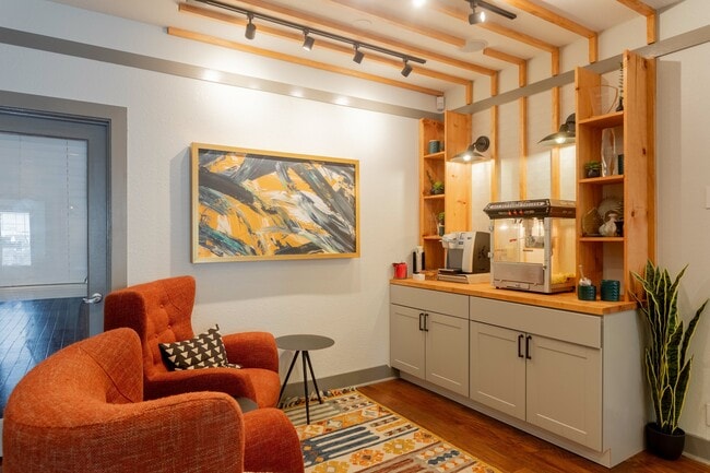 The Commons at Knoxville-POI-15 - Commons at Knoxville