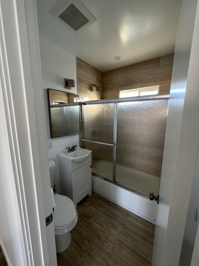 Photo - 1042 W Vernon Ave Unit 1042