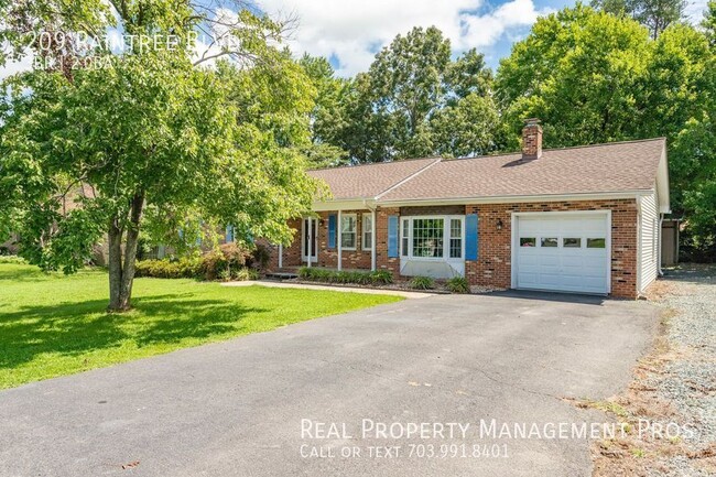 Photo - 209 Raintree Blvd House