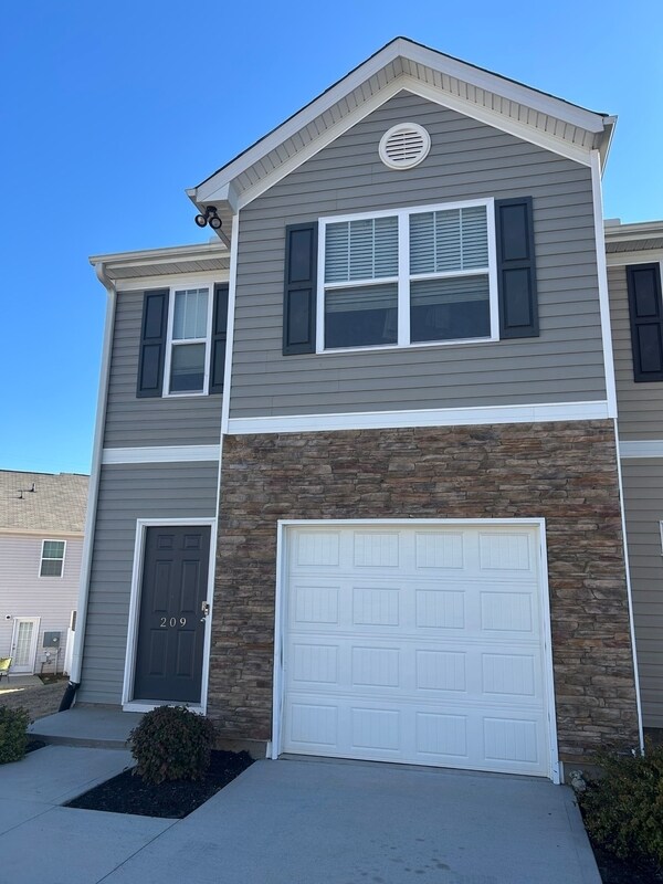 Photo - 209 Belmar Rd