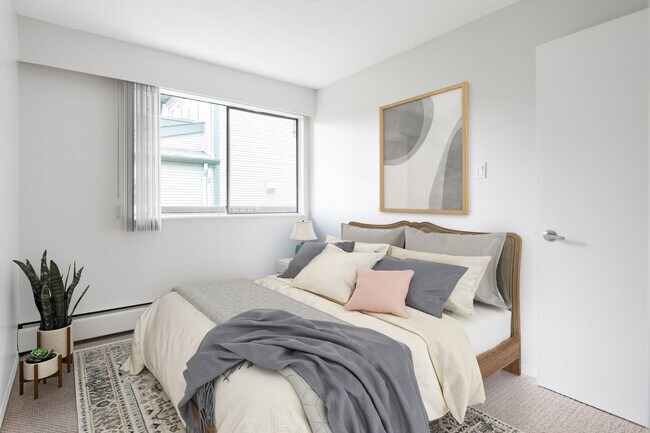 Photo - Royale Unit 00101