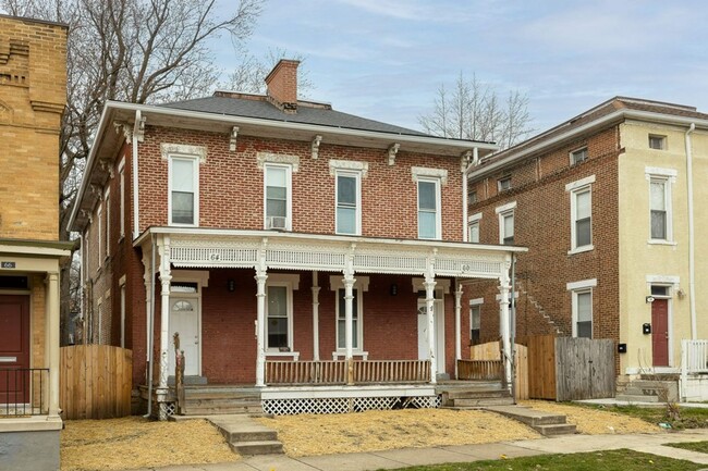 Building Photo - Clark Pl 60-64 MLR Unit 60 Rental