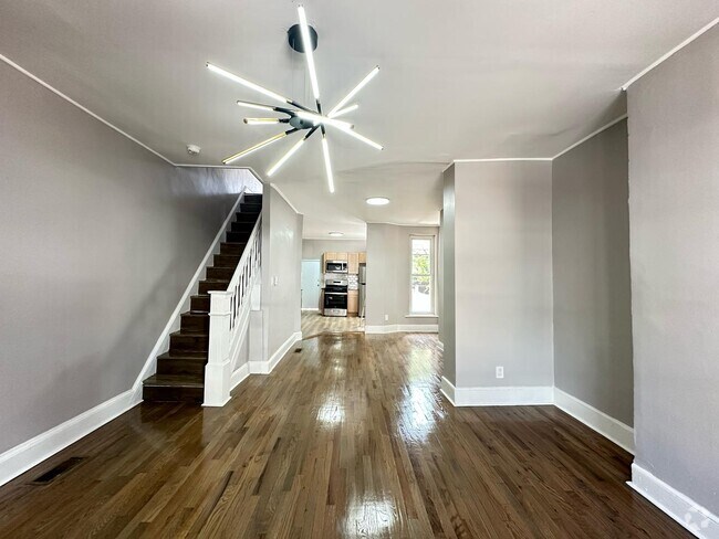 Building Photo - 5656 Matthews St Rental