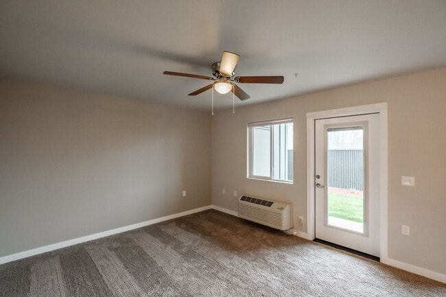 Photo - Evergreen Valley Apartments