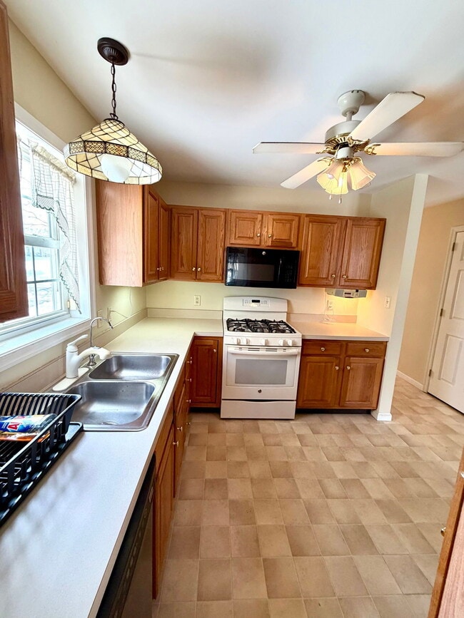 Photo - 104 Kentshire Dr