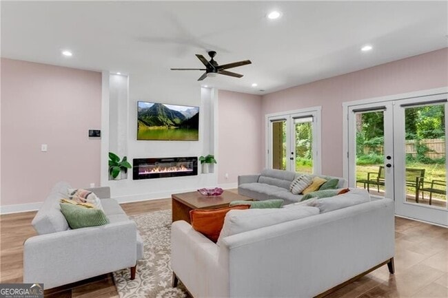 Photo - 2424 Connally Dr