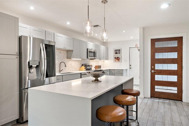 Photo - 8304 Summerwood Dr