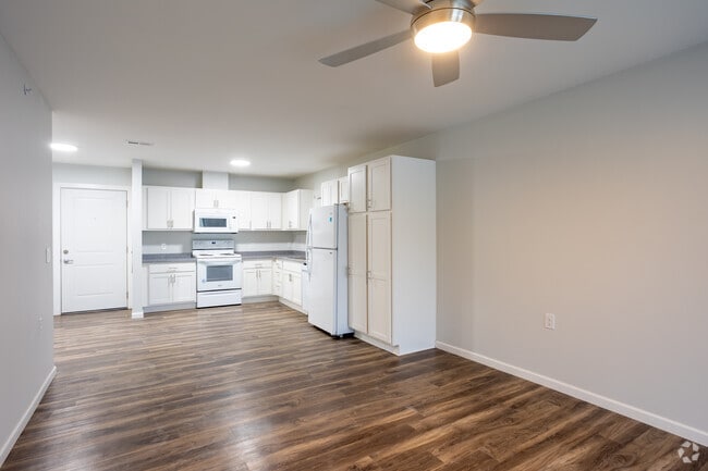 2BR, 1BA - 956SF - Living Room - Cottage Bluff Apartments