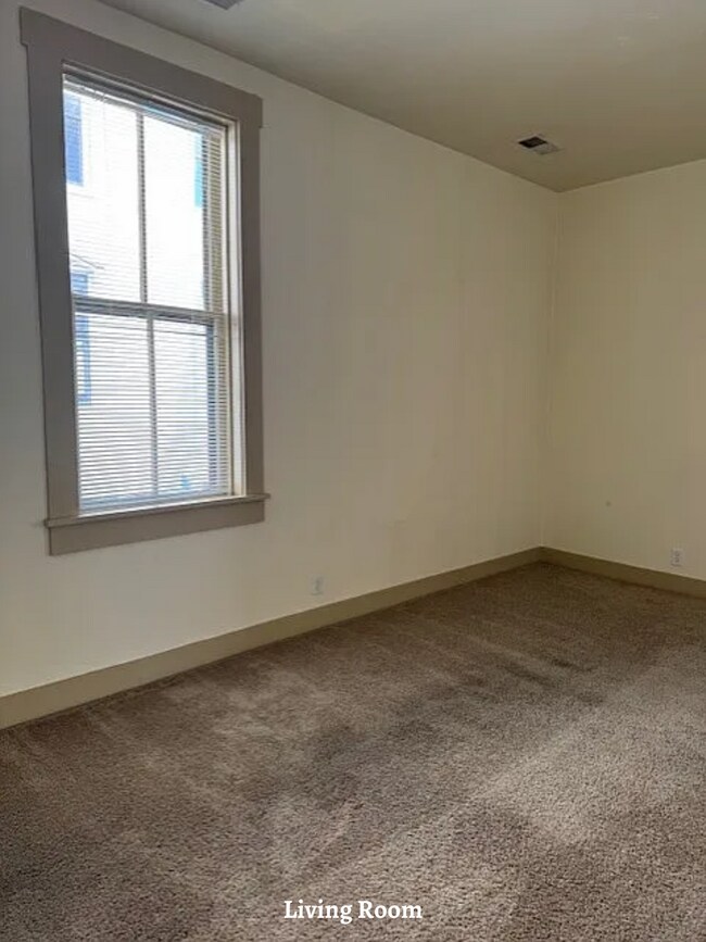 6th Street Apartments