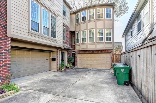 Photo - 1012 Rochow St