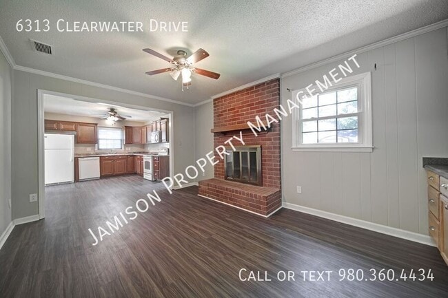 Photo - 6313 Clearwater Dr
