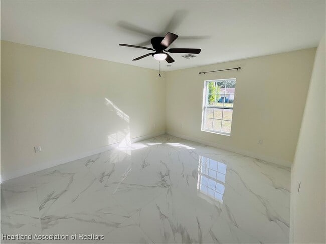 Photo - 118 Sharon Ave