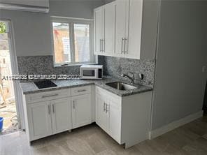 Photo - 410 SW 69th Ave Unit 3