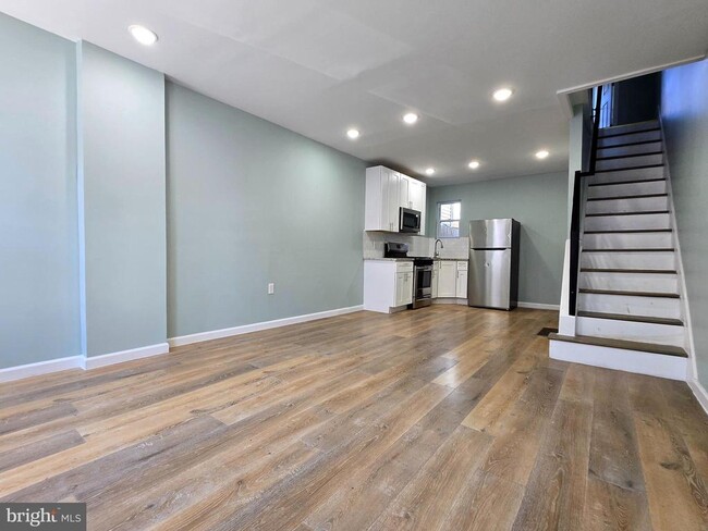 Photo - 1833 McClellan St Townhome