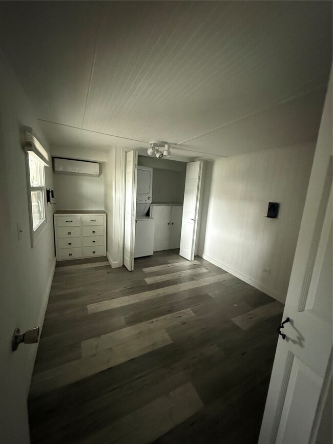 Photo - 310 E Jack Ave