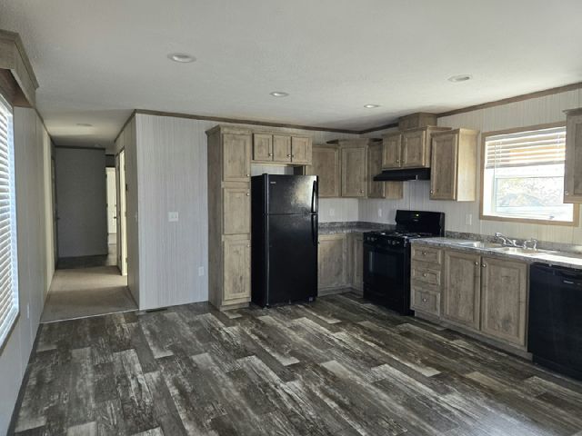 Photo - 1070 Aspen St