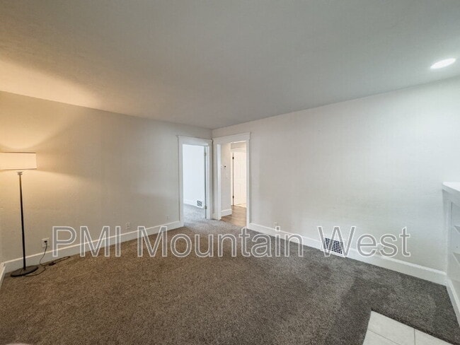 Photo - 1134 S McClelland St