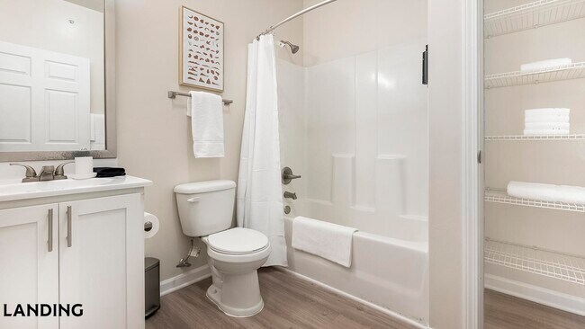 Photo - 9015 Kings Grant Dr Unit 8304-304