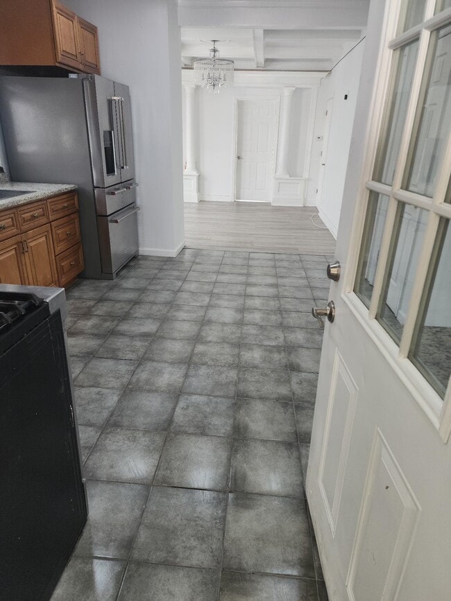 Photo - 703 Schuyler Ave Unit 1