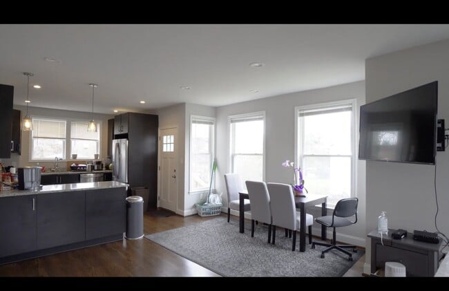 Photo - 4722 Branchville Rd