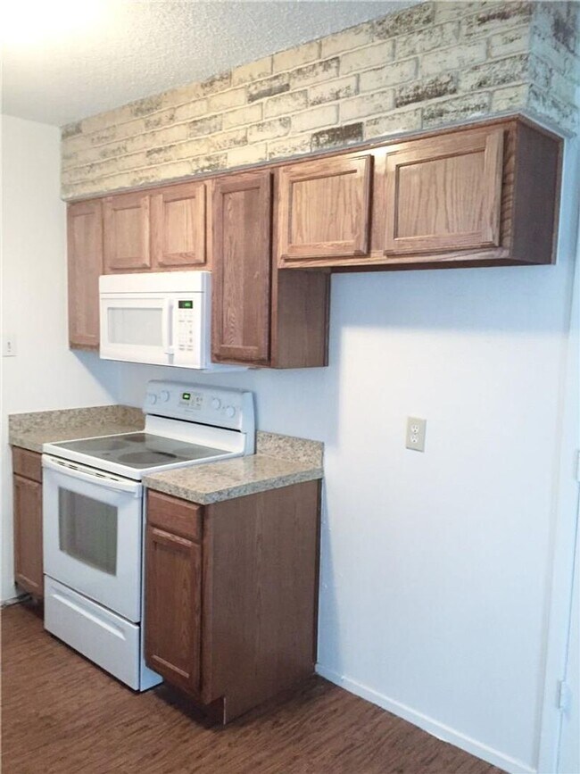 Photo - 6840 Margaret Dr