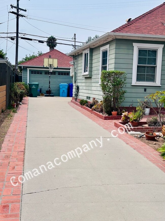 Photo - 4806 Aragon Dr