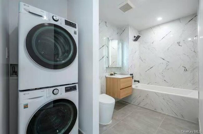 Photo - 134-16 35th Ave Unidad 7E