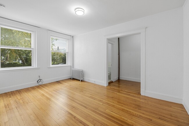 Photo - 170 Maple St Unit 110