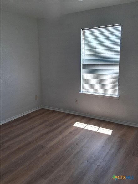 5803 Redstone Dr Unit B