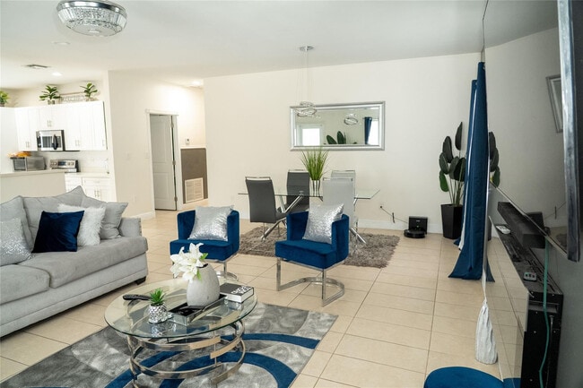 Photo - 2710 NW 5th St