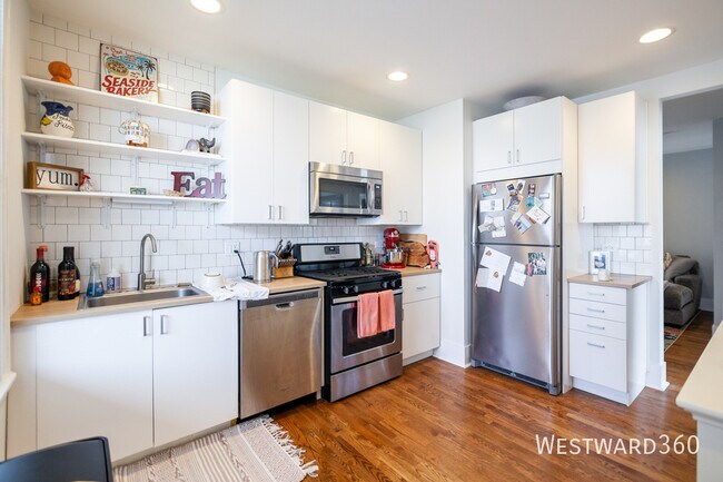 Photo - 4110 N Richmond St Unit 2R