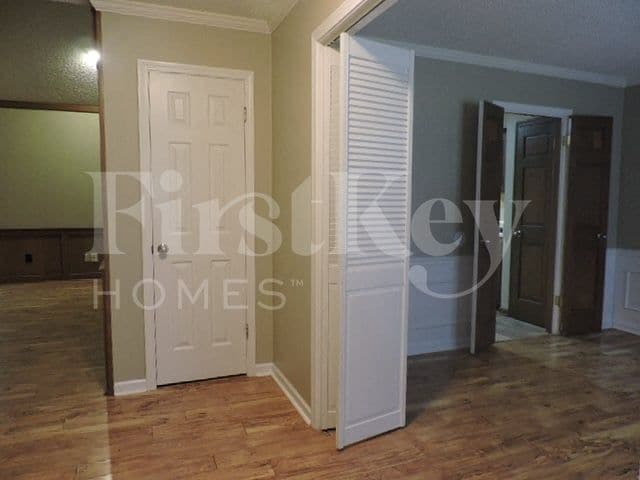 Photo - 2056 Kingsrow Pkwy