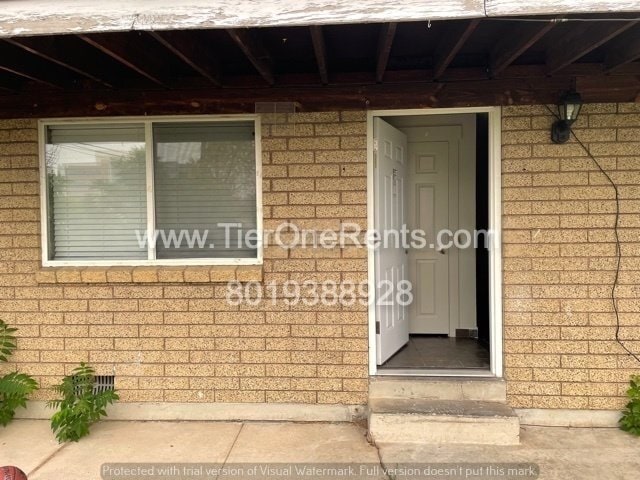 Photo - This property offers a NO DEPOSIT option available for qualified renters! Unit A