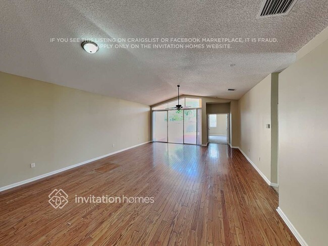 Photo - 6119 Oak Bluff Way