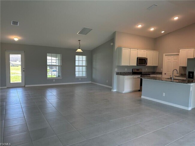 Photo - 3756 NE 13th Pl